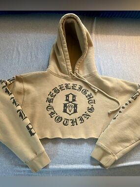 Rebel Eight cropped old English hoodie women’s  S
